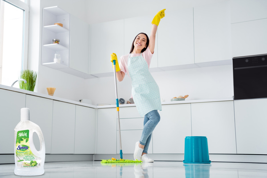 Nước lau sàn Senny sả chanh - Tẩy sạch vết bẩn & nhà cửa thơm tho suốt 24h