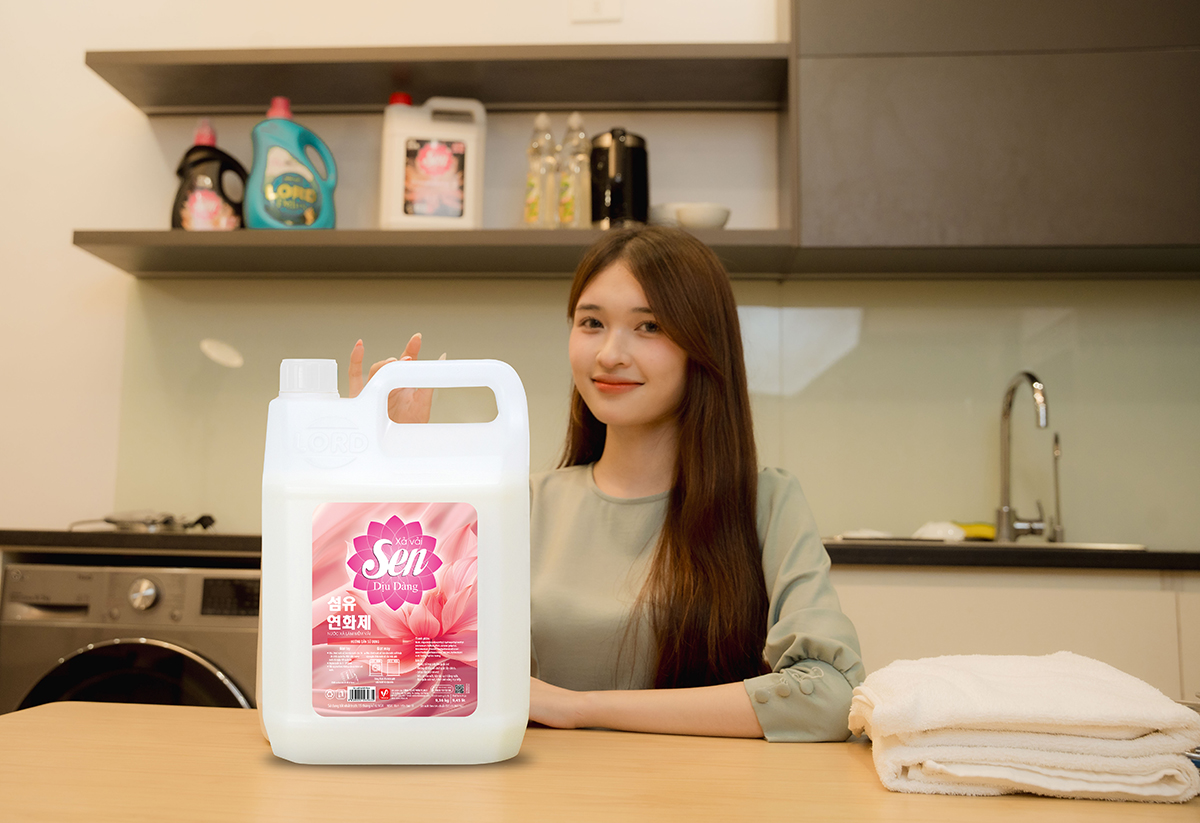 Nước Xả Vải Hương Sen Dịu Dàng – Bí Quyết Cho Áo Quần Thơm Mãi Như Mới